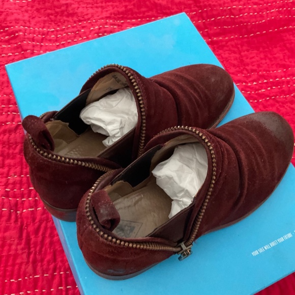 Fluevog Evers Booties 9 - Picture 3 of 16